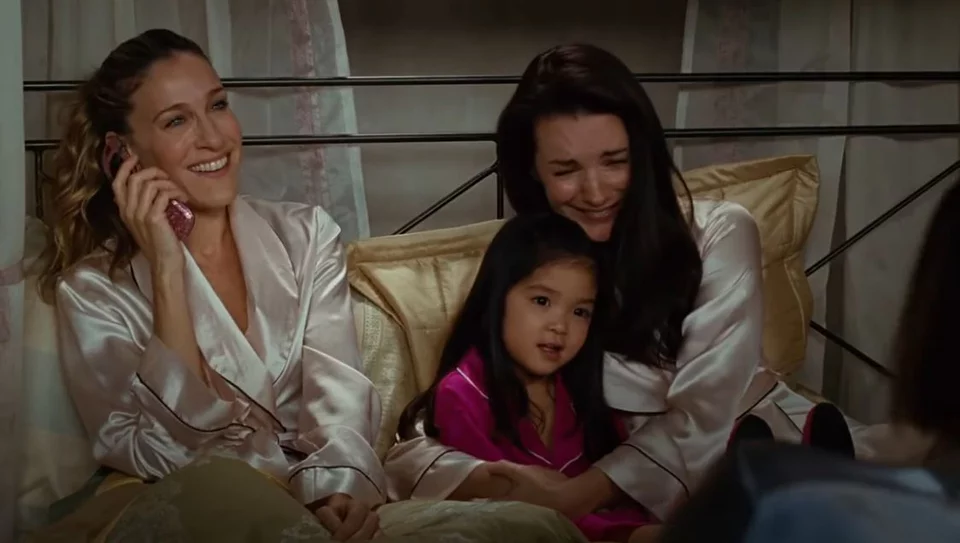 Η μικρή «Λίλι» στην αγκαλιά της Σάρλοτ