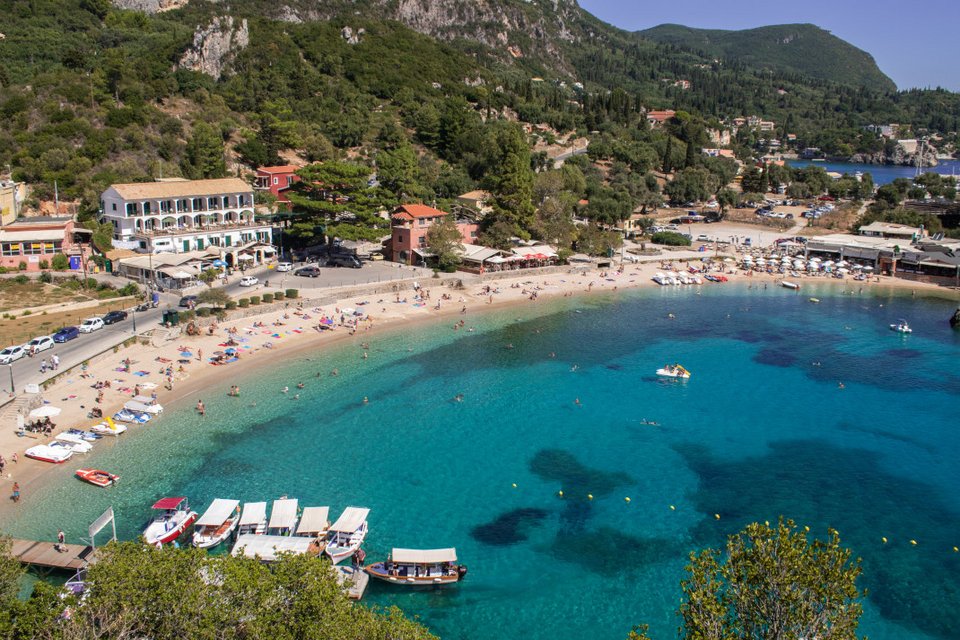 παραλία Παλαιοκαστρίτσα