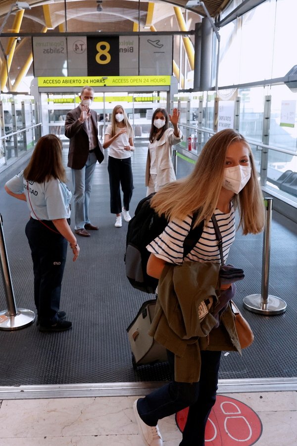 Η 16χρονη πριγκίπισσα Λεονόρ θα φοιτήσει για τα επόμενα δύο χρόνια σε κολέγιο στην Ουαλία