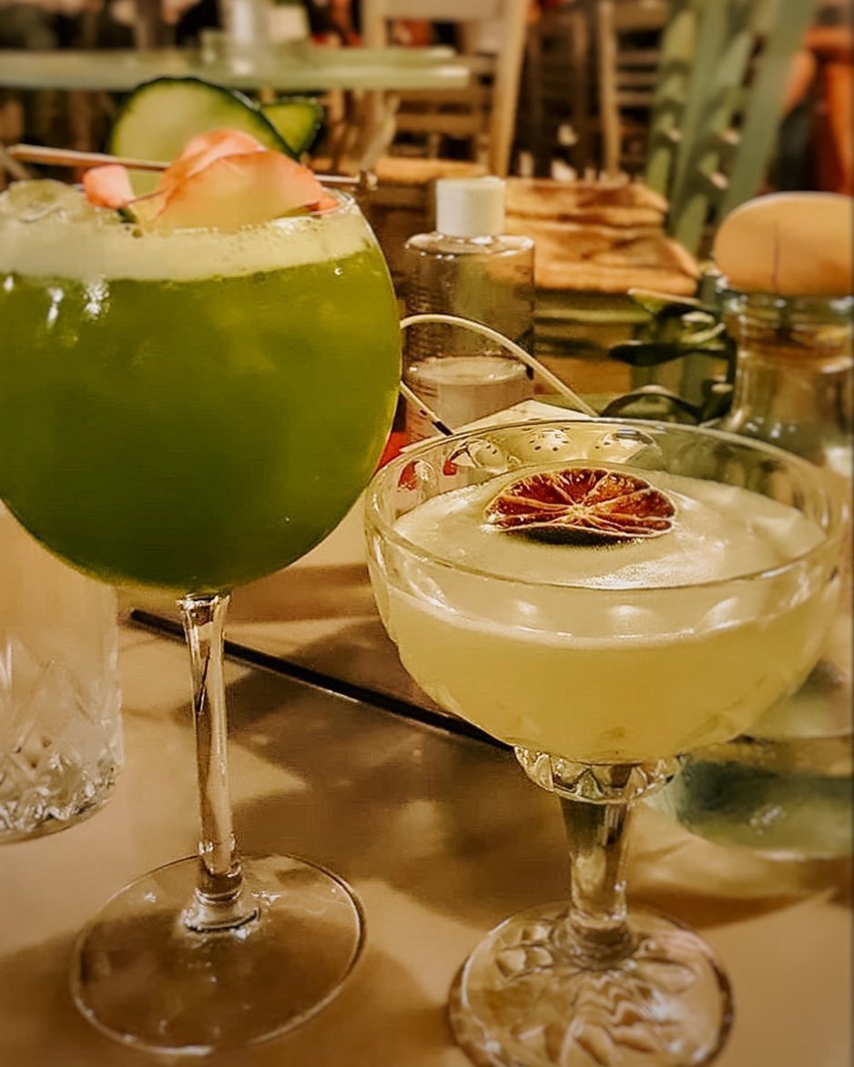 Κοκτέιλ στο Stoa Theo's Bar
