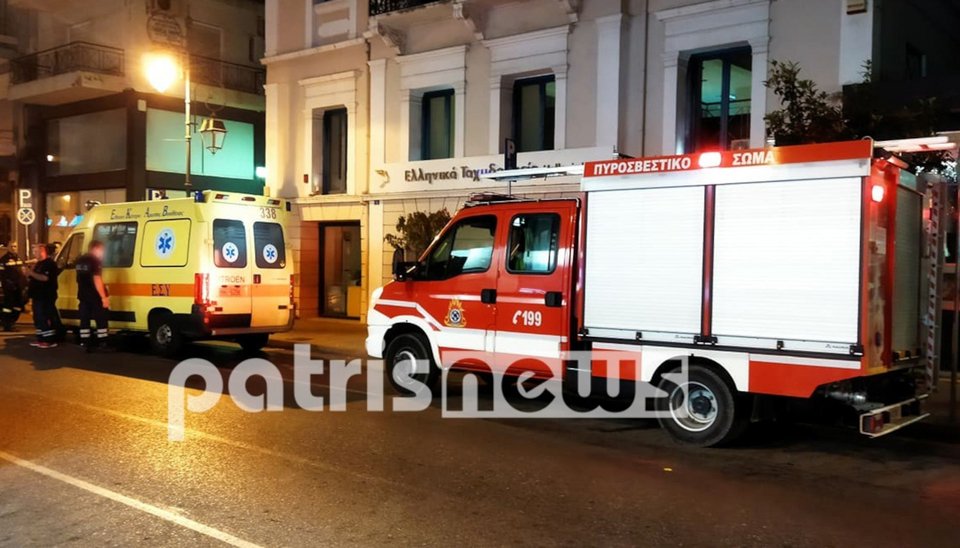 Στο σημείο έσπευσαν πυροτεχνουργοί και το ΕΚΑΒ / Φωτογραφία: patrisnews.com