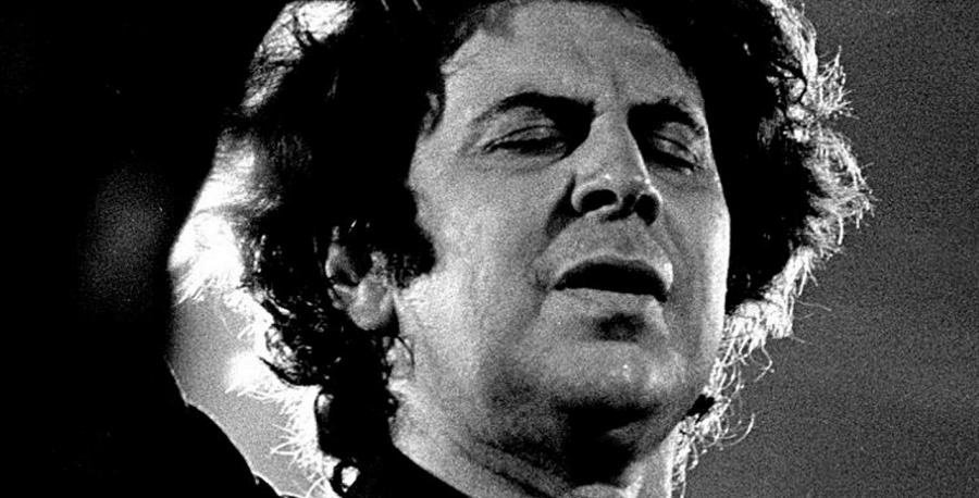 μικης θεοδωρακης