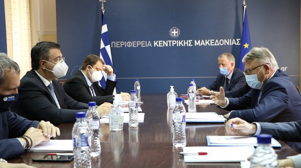 Συνάντηση του Απόστολου Τζιτζικώστα με τον Νικολά Σμιτ στην περιφέρεια Κεντρικής Μακεδονίας