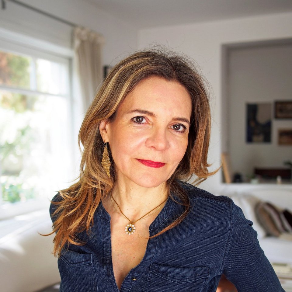 Η συγγραφέας Αμάντα Μιχαλοπούλου 