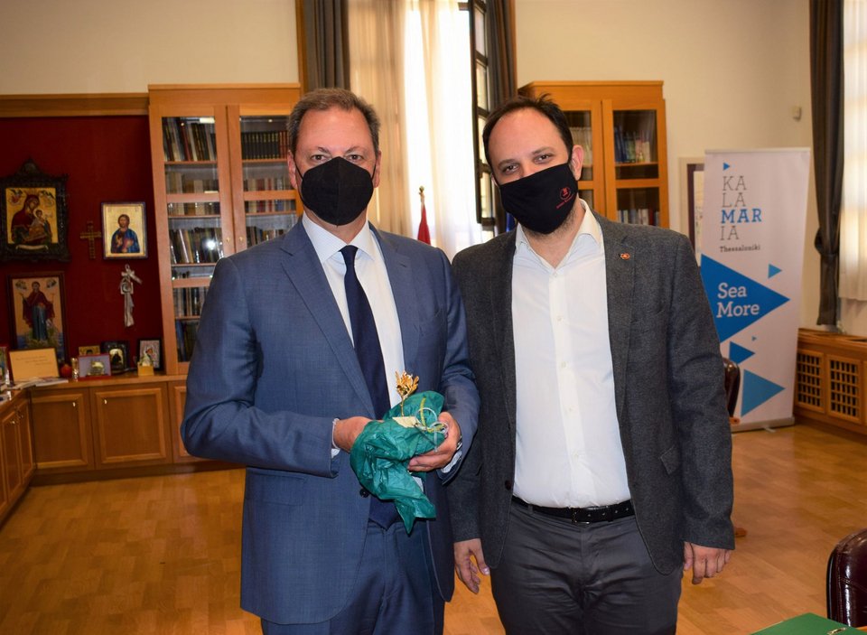Ο Σπήλιος Λιβανός με τον Γιάννη Δαρδαμανέλη / Φωτογραφία: Δήμος Καλαμαριάς