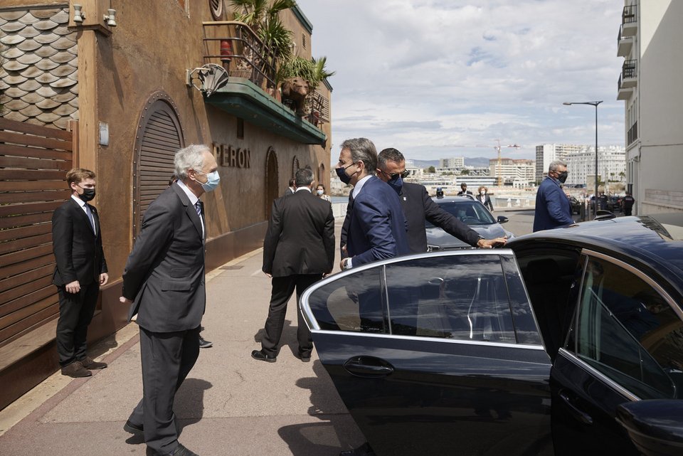 Ο Έλληνας πρωθυπουργός κατά την άφιξή του / Φωτογραφία: Γραφείο Τύπου Πρωθυπουργού-ΠΑΠΑΜΗΤΣΟΣ ΔΗΜΗΤΡΗΣ 