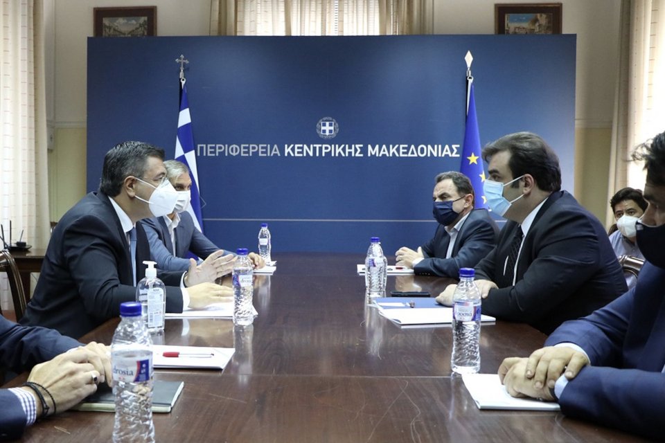 Η συνάντηση του Κυριάκου Πιερρακάκη με τον Απόστολο Τζιτζικώστα στην Περιφέρεια Κεντρικής Μακεδονίας