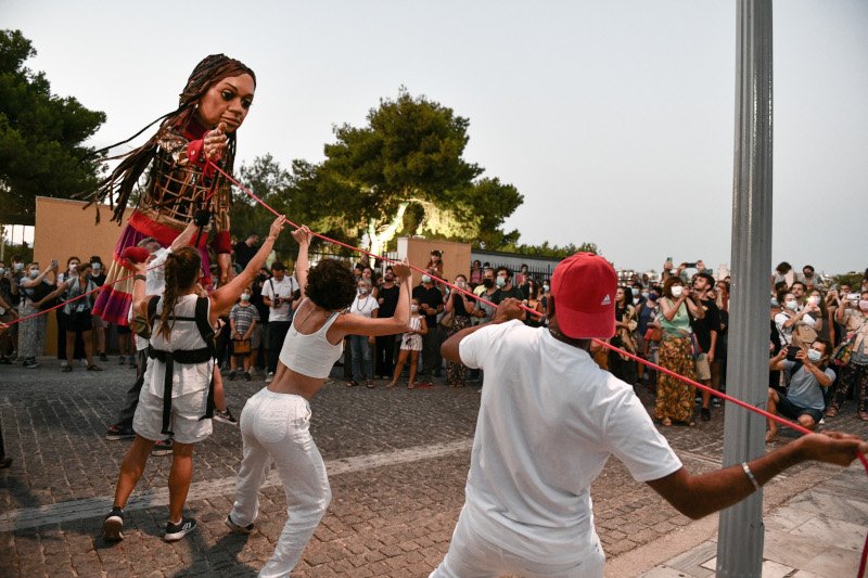 Εφτασε στην Αθήνα η μαριονέτα Αμάλ -Το πρόγραμμα των εκδηλώσεων για το Σαββατοκύριακο | ΠΟΛΙΤΙΣΜΟΣ | iefimerida.gr