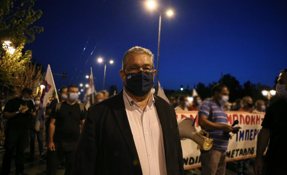 Ο Δημήτρης Κουτσούμπας ήταν «παρών» στη διαμαρτυρία / Intimenews-ΔΗΜΗΤΡΟΠΟΥΛΟΣ ΓΙΑΝΝΗΣ