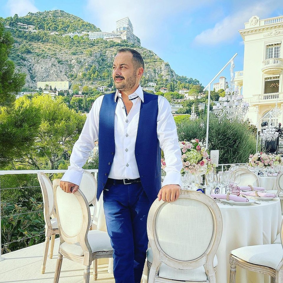 O dj Αντώνης Δημητριάδης