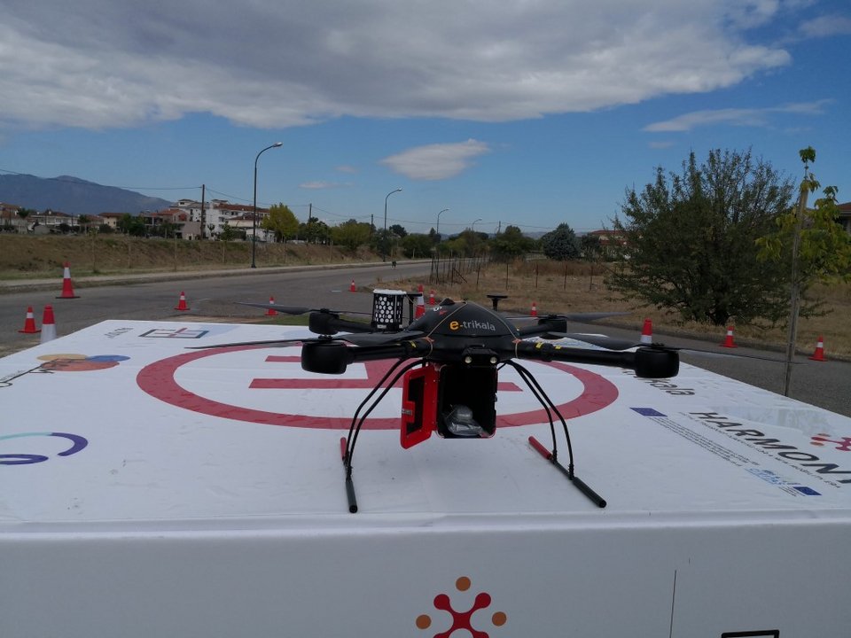 Μεταφορά φαρμακευτικού υλικού με drone / Φωτογραφία: EUROKINISSI