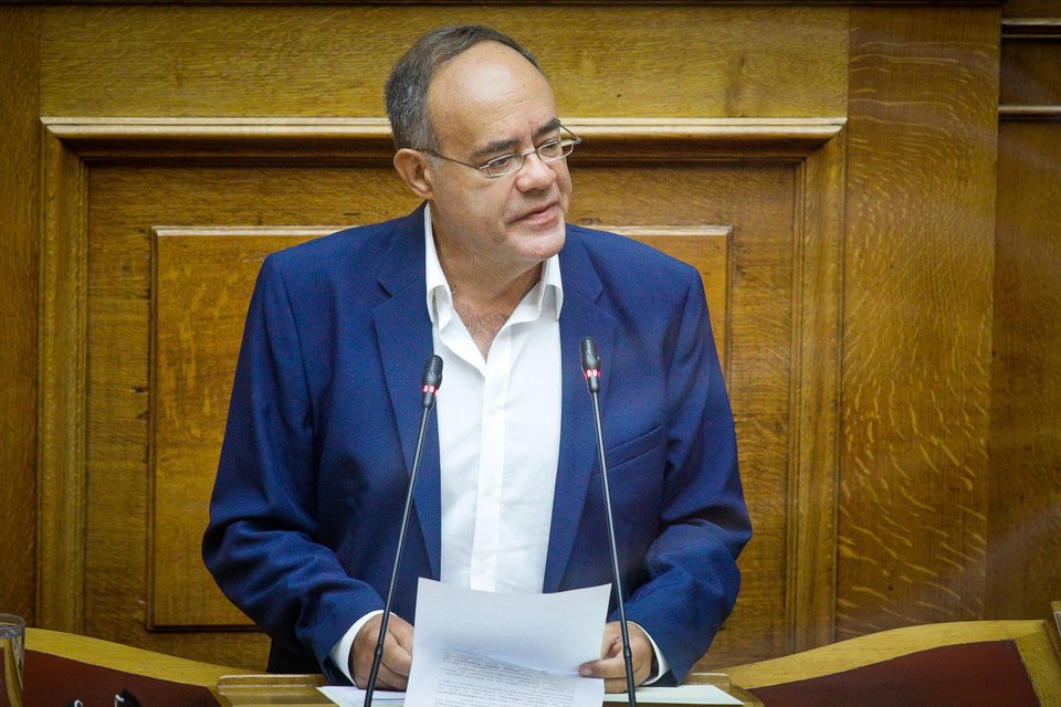 Ο εισηγητής του ΣΥΡΙΖΑ, Ανδρέας Μιχαηλίδης / Φωτογραφία: Ευρωκίνηση-ΚΟΝΤΑΡΙΝΗΣ ΓΙΩΡΓΟΣ