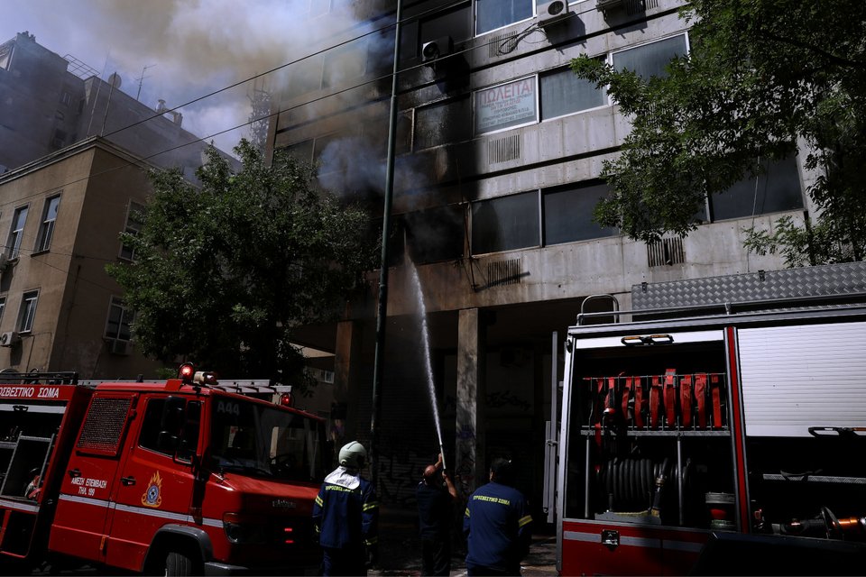 φωτιά κτίριο κέντρο Αθήνας Πέμπτη 2 Σεπτεμβρίου
