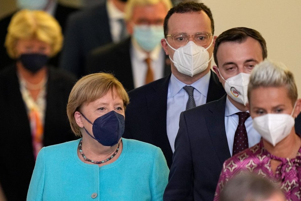 Το βλέμμα της Αγκελα Μέρκελ μετά την εκτίμηση του αποτελέσματος