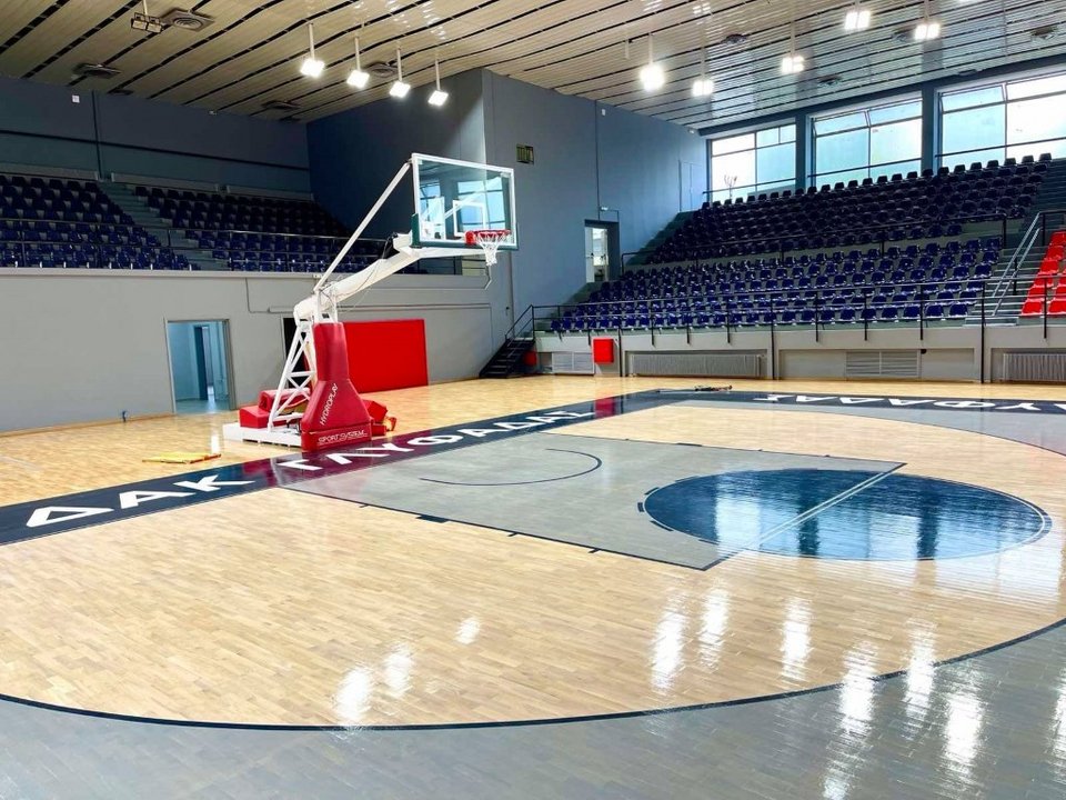 Η εντυπωσιακή ανακαίνιση στο κλειστό της Γλυφάδας/ Φωτογραφία: intime news