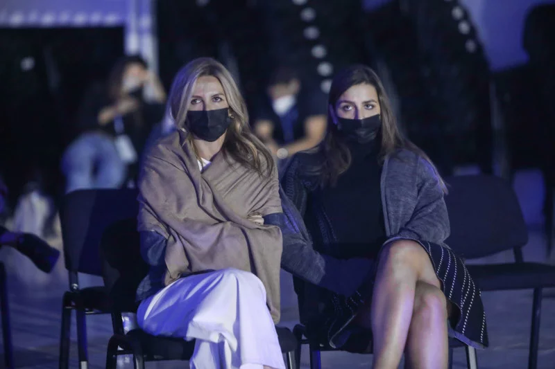 Μαρέβα και Σοφία Μητσοτάκη στο Βελλίδειο Συνεδριακό Κέντρο / Φωτογραφία: Eurokinissi 