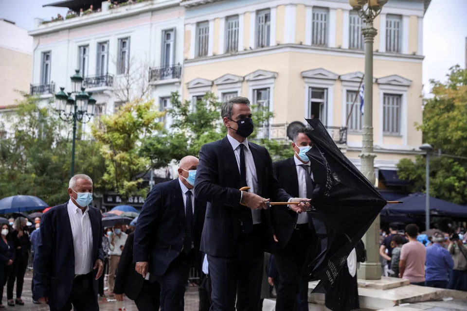 Μίκης Θεοδωράκης Κυριάκος Μητσοτάκης