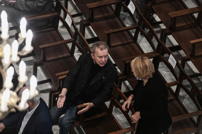 Μανώλης Μητσιας