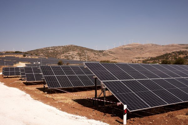 Τα κόστη παραγωγής των φωτοβολταϊκών πάνελ έχουν πέσει / Φωτογραφία: ΓτΠ/ΠΑΠΑΜΗΤΣΟΣ ΔΗΜΗΤΡΗΣ