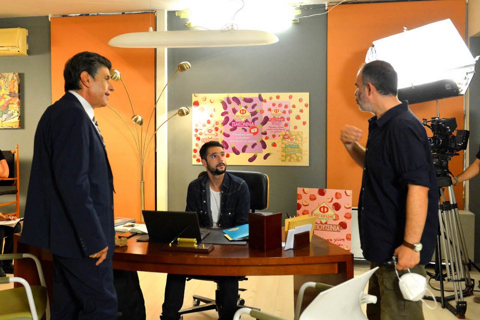 Σε ξένα χέρια