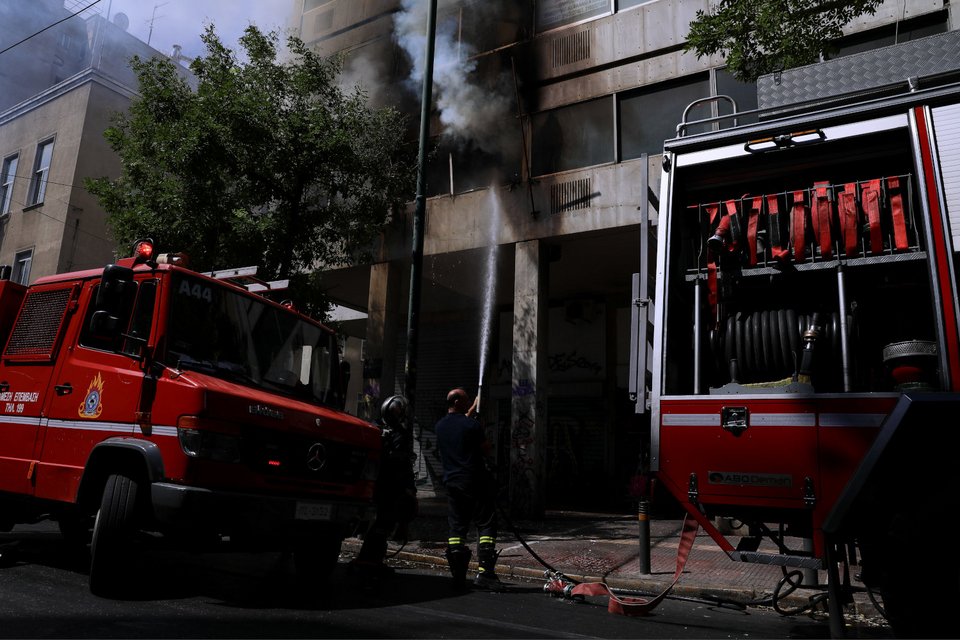 φωτιά κτίριο κέντρο Αθήνας Πέμπτη 2 Σεπτεμβρίου
