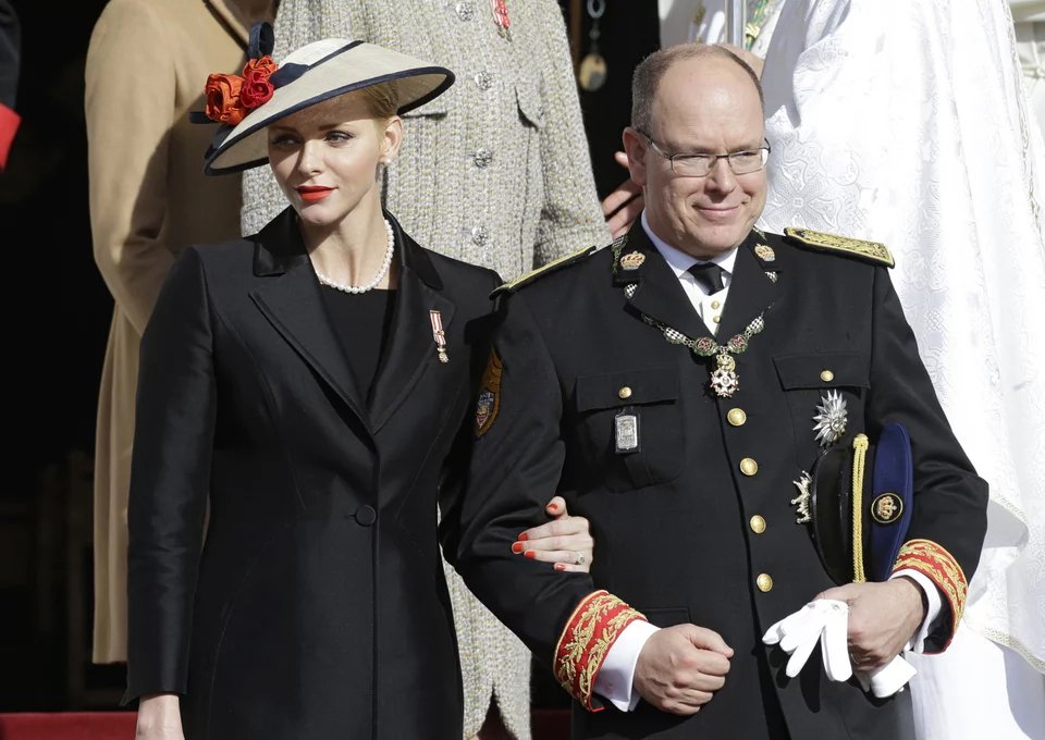 Η Σαρλίν λέει ότι δεν νιώθει πριγκίπισσα, αλλά προστάτιδα των κληρονόμων του θρόνου 