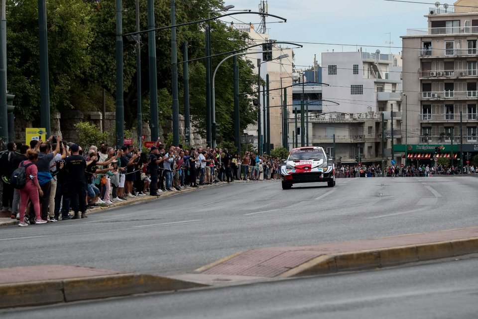 Πλήθος κόσμου απόλαυσε το υπερθέαμα των αυτοκινήτων στο Ράλι Ακρόπολις