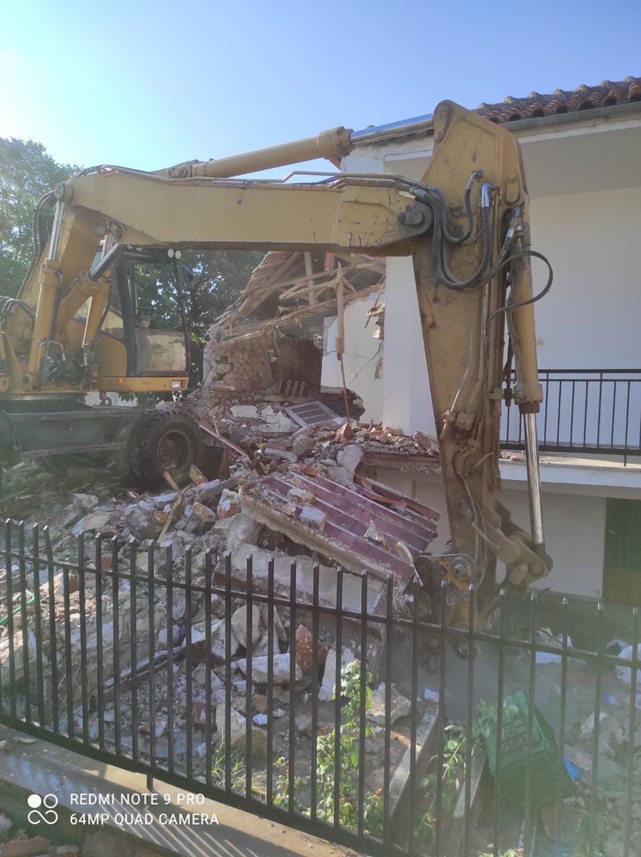 σεισμός Δαμάσι κατεδάφιση
