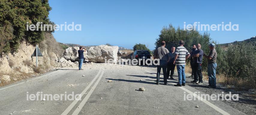 Ο βράχος που έπεσε στον δρόμο προς το Ρουκάνι