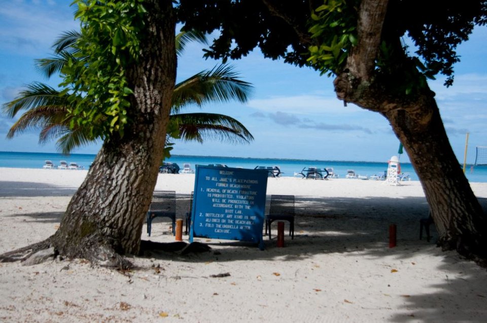 παραλία ατόλλης