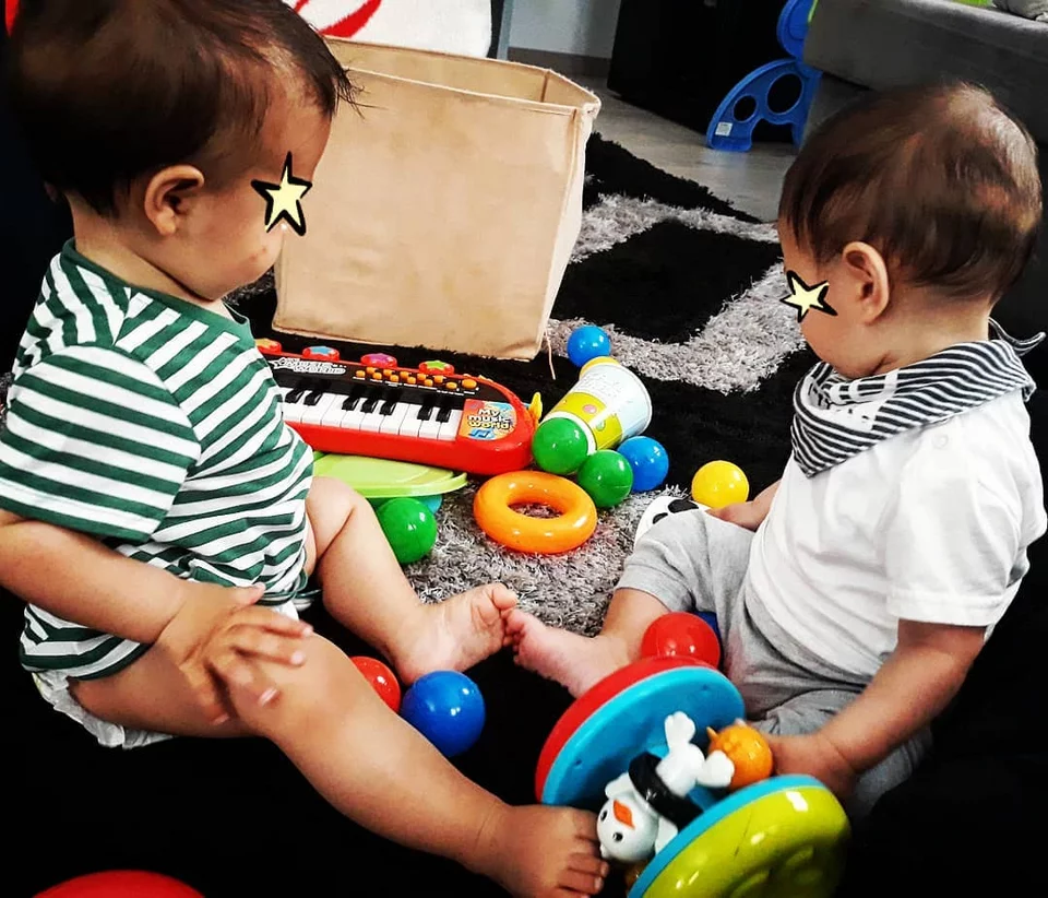 Τα ξαδέρφια έχουν τρεις μήνες διαφορά