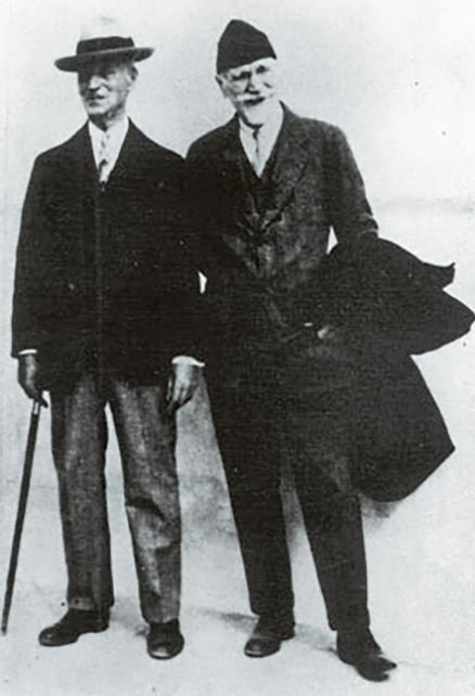  O Aνάργυρος με τον Ελευθέριο Βενιζέλο. Εγιναν στενοί φίλοι με τον Σωτήρη Ανάργυρο να χρηματοδοτεί κάθε ιδέα και όνειρο του ηγέτη. 