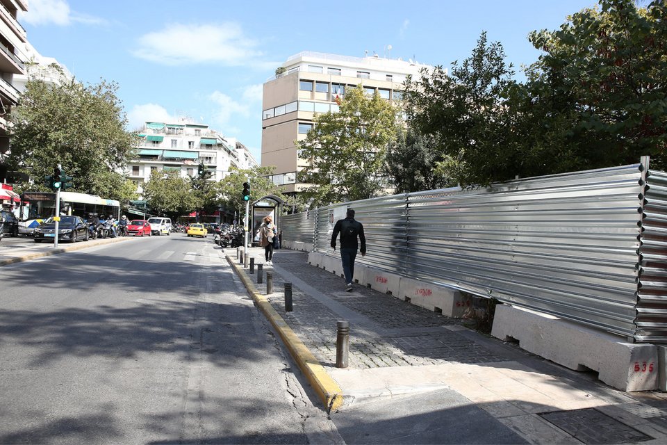 περίφραξη Κολωνάκι γραμμή 4 μετρό