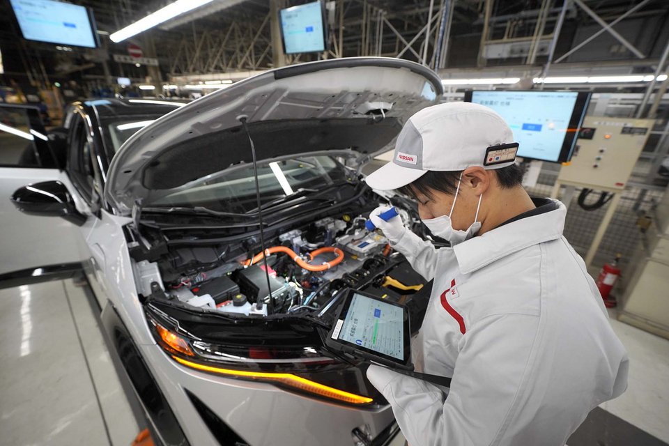 nissan factory