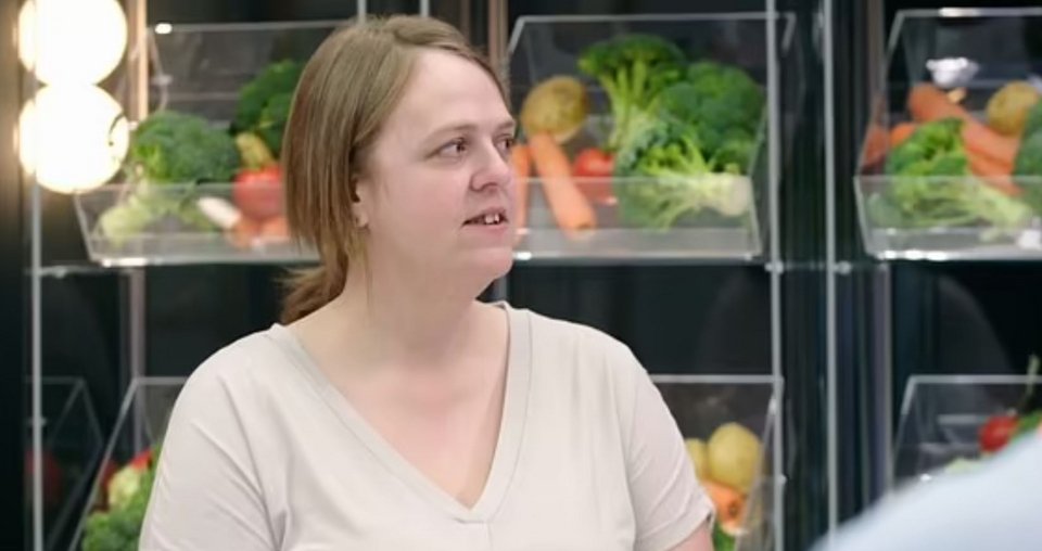 Η Εμμα οδηγήθηκε σε ένα δωμάτιο γεμάτο λαχανικά για να ξεπεράσει τον φόβο της 