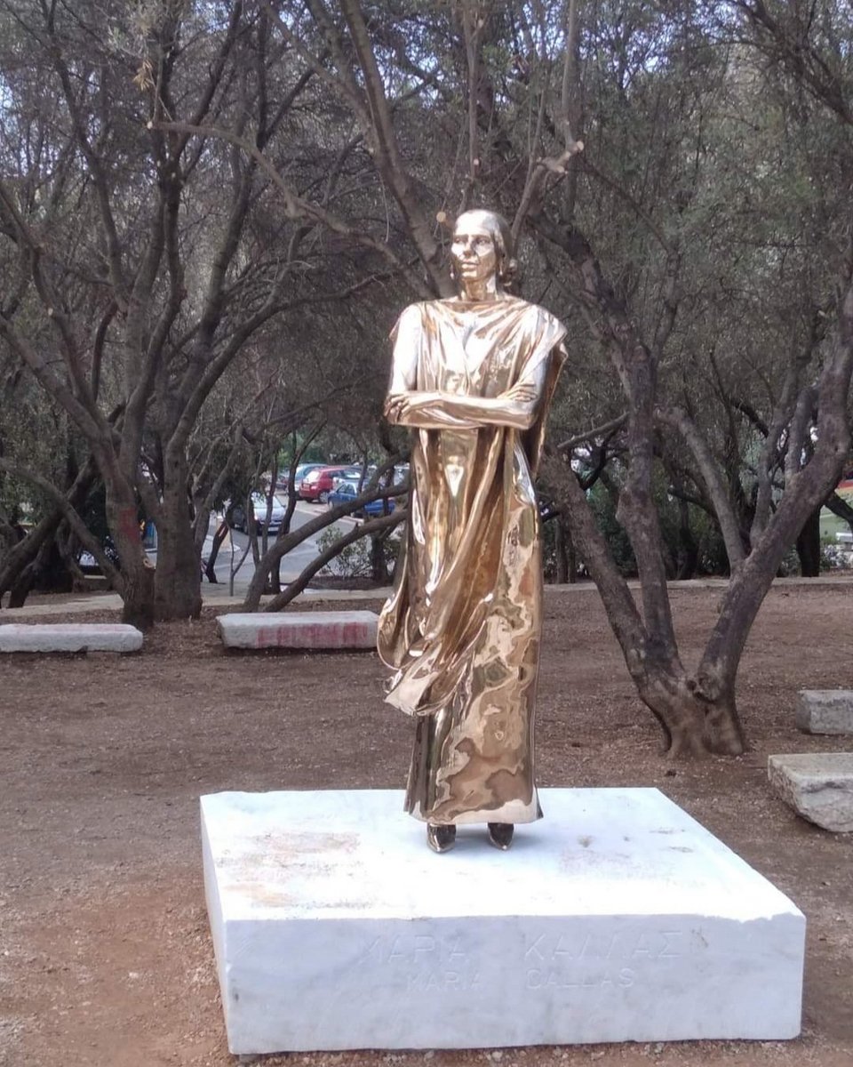 To άγαλμα της Κάλλας προκάλεσε αρνητικά σχόλια στα κοινωνικά δίκτυα / Φωτογραφία: Twitter