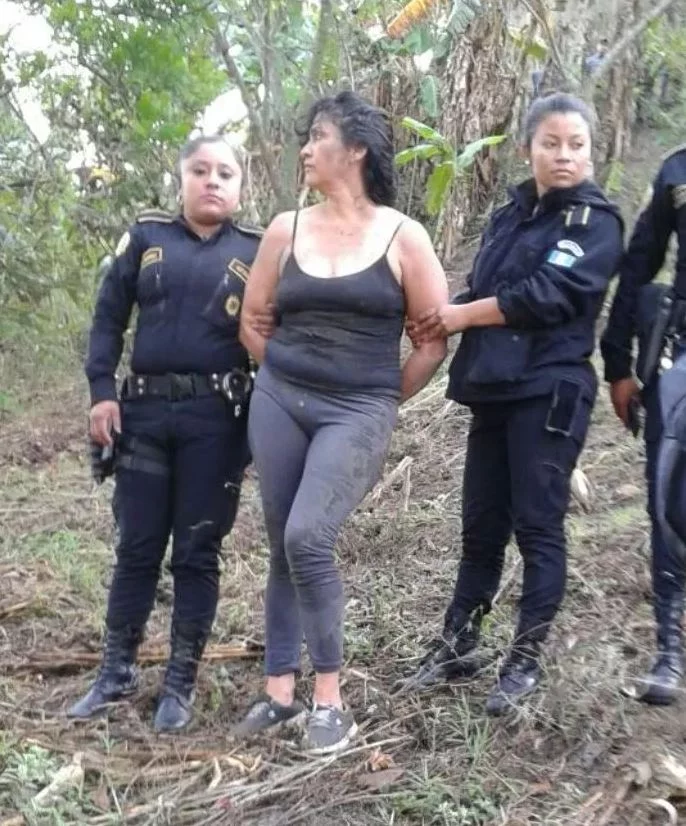 Η «La Patrona» συλλαμβάνεται από την αστυνομία μετά την πρώτη της απόδραση από τη φυλακή το 2016