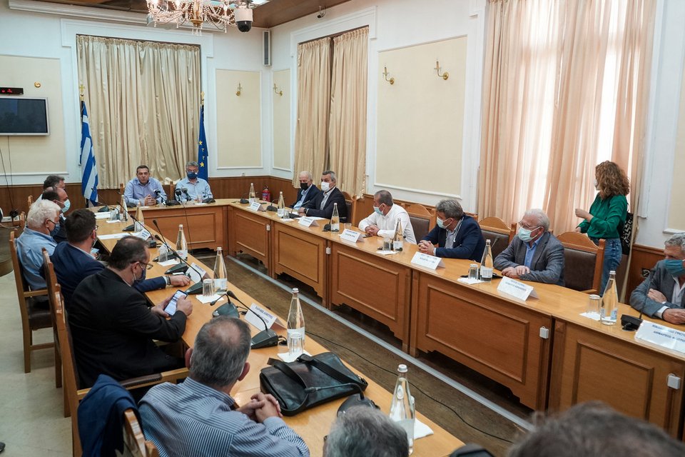Σύσκεψη με τη συμμετοχή του Αλ. Τσίπρα για τις περιοχές που έπληξαν οι σεισμοί / Φωτογραφία: Ευρωκίνηση