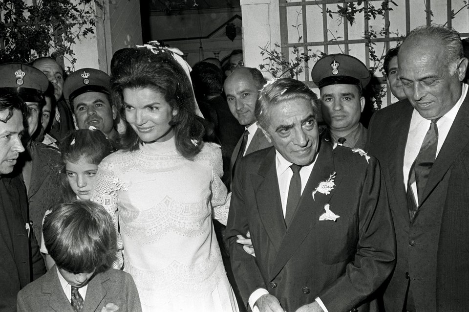 Εικόνα από τους γάμους του Αριστοτέλη Ωνάση με την Τζάκι Κένεντι