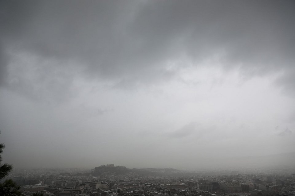 Ο κλειστός καιρός πάνω από την Αθήνα