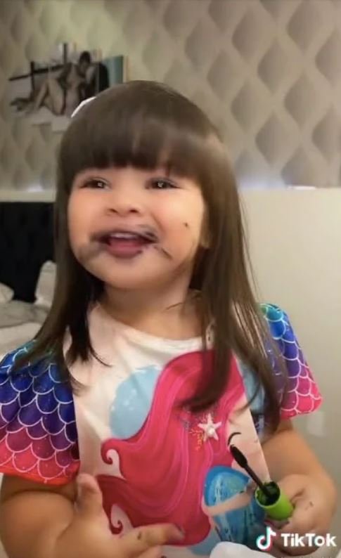 η μικρή Lizzie Britis