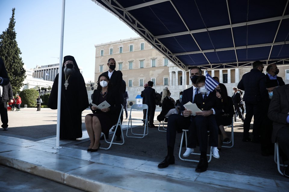 H υπουργός Παιδείας, Νίκη Κεραμέως, με τον Κώστα Μπακογιάννη / Φωτογραφία: ΣΩΤΗΡΗΣ ΔΗΜΗΤΡΟΠΟΥΛΟΣ/EUROKINISSI