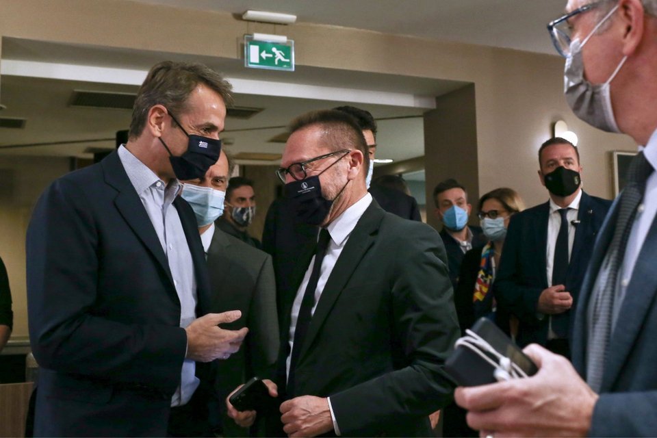 Ο πρωθυπουργός Κυριάκος Μητσοτάκης με τον Διοικητή της ΤτΕ Γιάννη Στουρνάρα