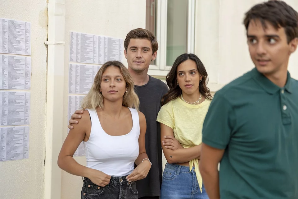 Σκηνή από τη σειρά του Alpha, Σασμός