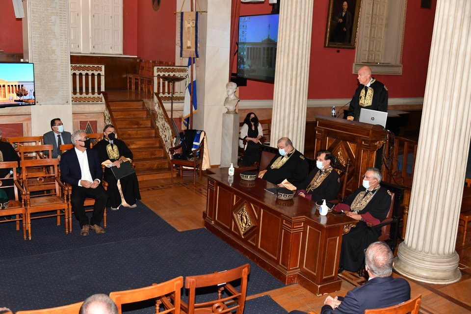 Ο καθηγητής Οικονομικών του Περιβάλλοντος του Τμήματος Οικονομικών Επιστημών Ανδρέας Παπανδρέου 