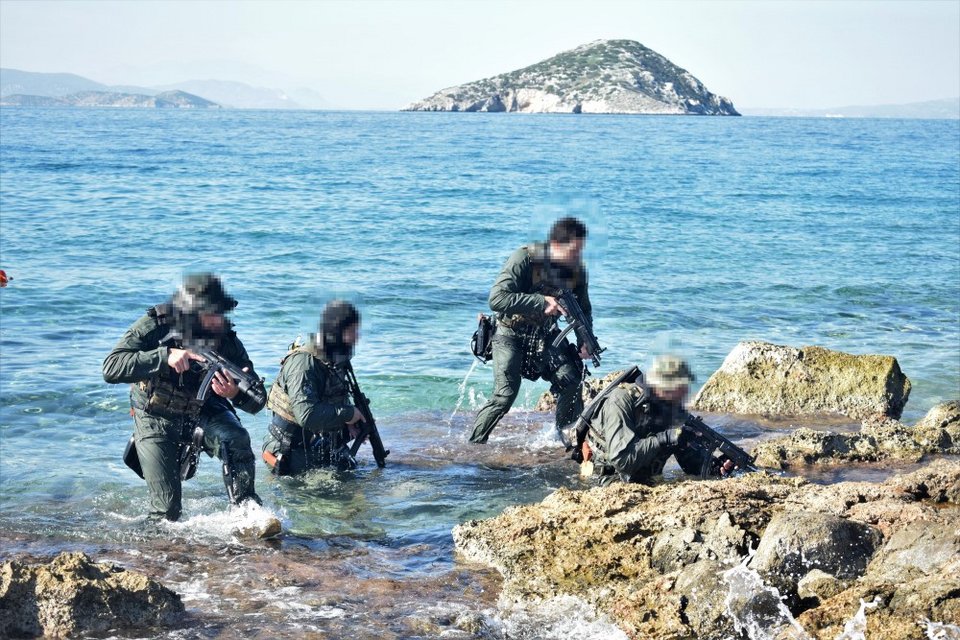 Ανακατάληψη βραχονησίδας