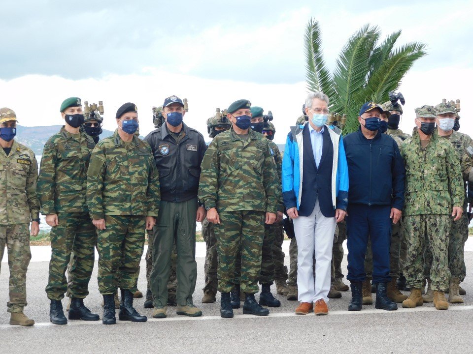 Ο αμερικάνος πρέσβης και οι Έλληνες στρατηγοί