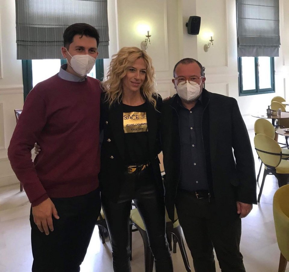 «Η υποψηφιότητα μου εκφράζει την πολιτική ενότητα κάθε γενιάς της παράταξης» σημείωσε