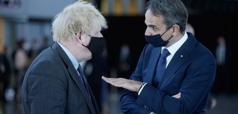 Στιγμιότυπο από πρόσφατη συνάντηση του Μπόρις Τζόνσον με τον Κυριάκο Μητσοτάκη / Eurokinissi