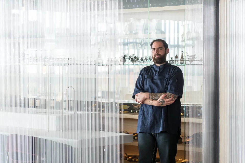 O σεφ του Delta Restaurant Γιώργος Παπαζαχαρίας  - Φωτογραφία: Γιώργος Σφακιανάκης